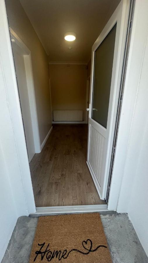 Yeats Lodge Self Catering Apartment And Bar Galway Eksteriør bilde