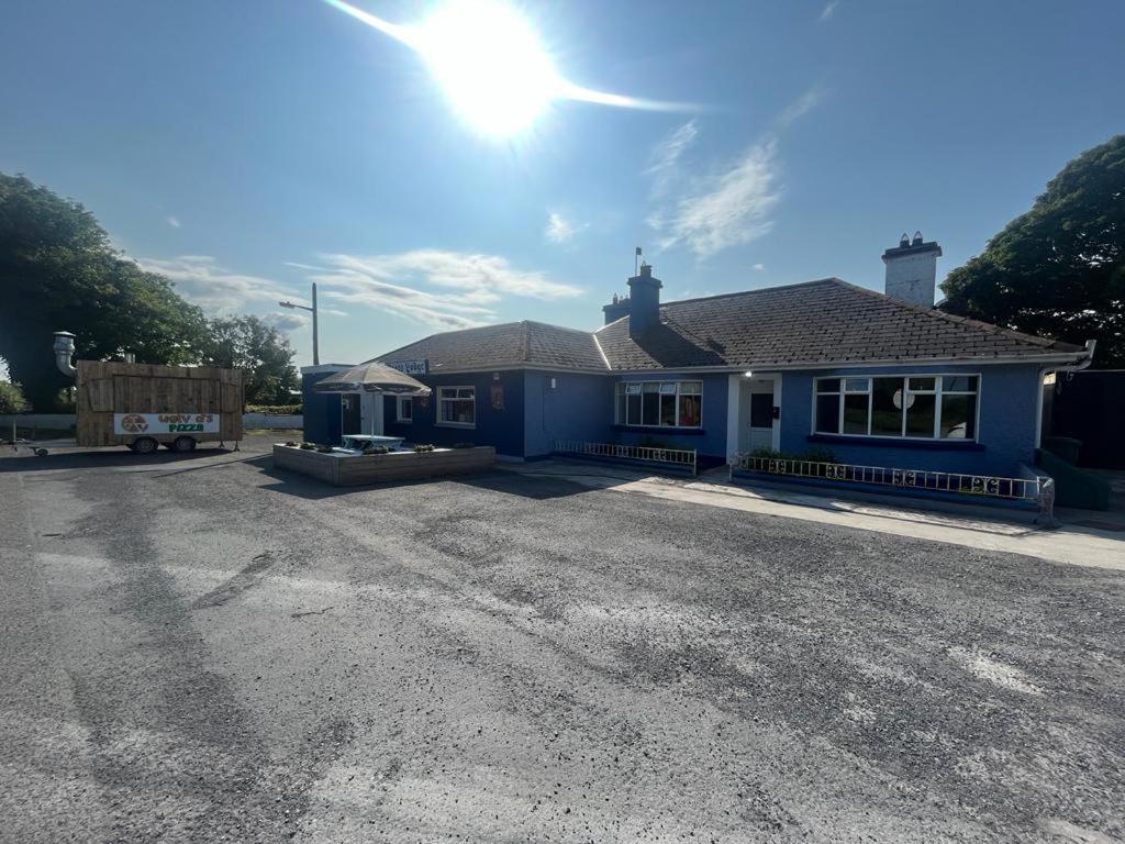 Yeats Lodge Self Catering Apartment And Bar Galway Eksteriør bilde