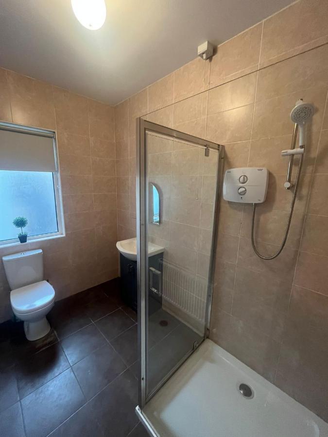 Yeats Lodge Self Catering Apartment And Bar Galway Eksteriør bilde
