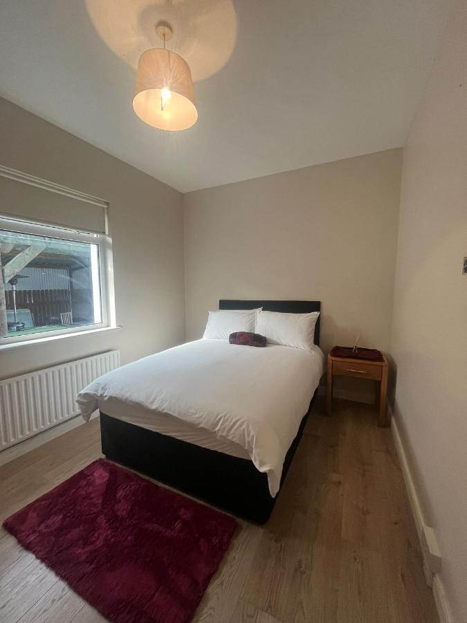 Yeats Lodge Self Catering Apartment And Bar Galway Eksteriør bilde