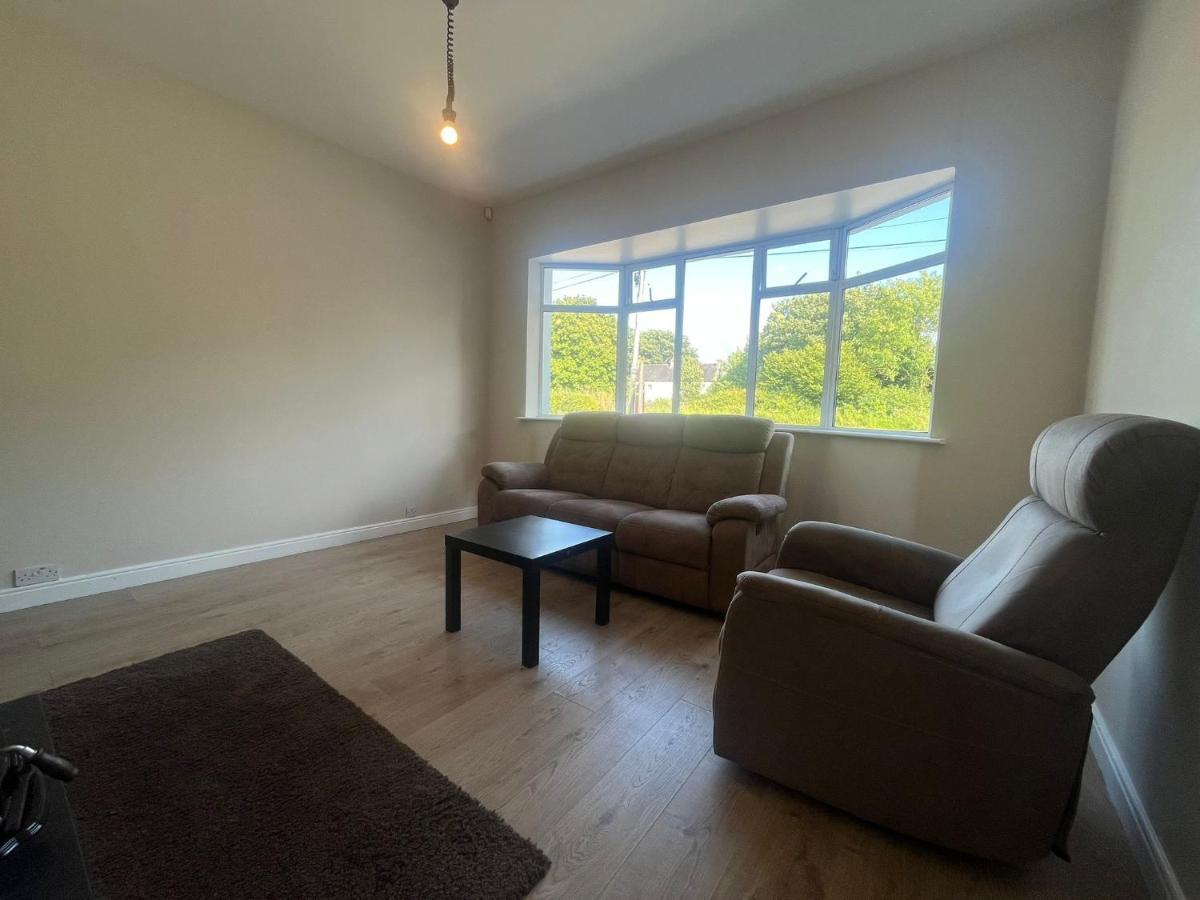 Yeats Lodge Self Catering Apartment And Bar Galway Eksteriør bilde