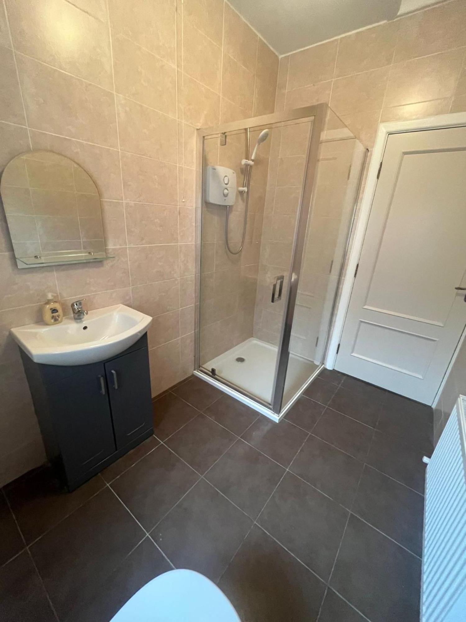 Yeats Lodge Self Catering Apartment And Bar Galway Eksteriør bilde